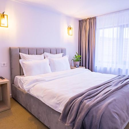 Casa Zuz Voronet Hotell Gura Humorului Exteriör bild